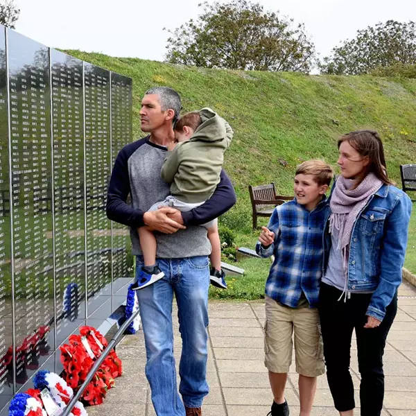 Battle Of Britain Memorial 800X800